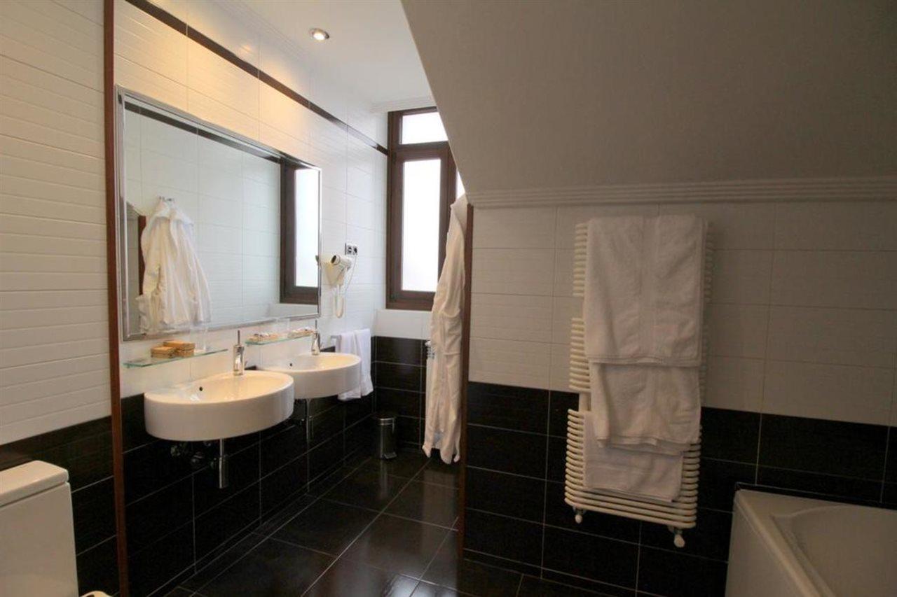 Hospedium Hotel La Casona Del Conde Norena Luaran gambar